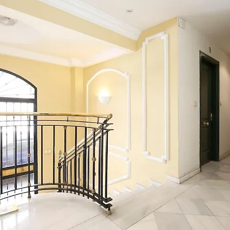 Agradable Piso En El Centro Historico Апартаменты Гранада